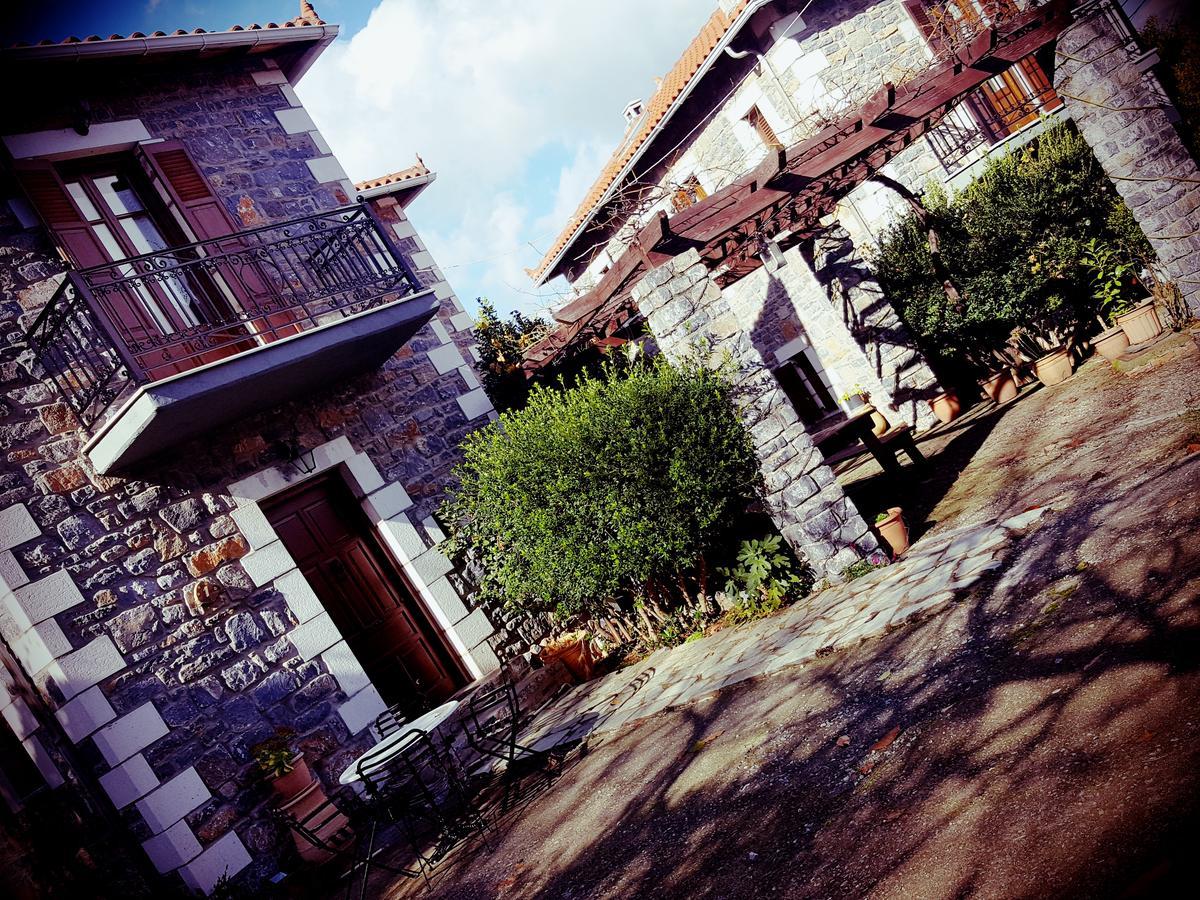 Malevos Traditional *